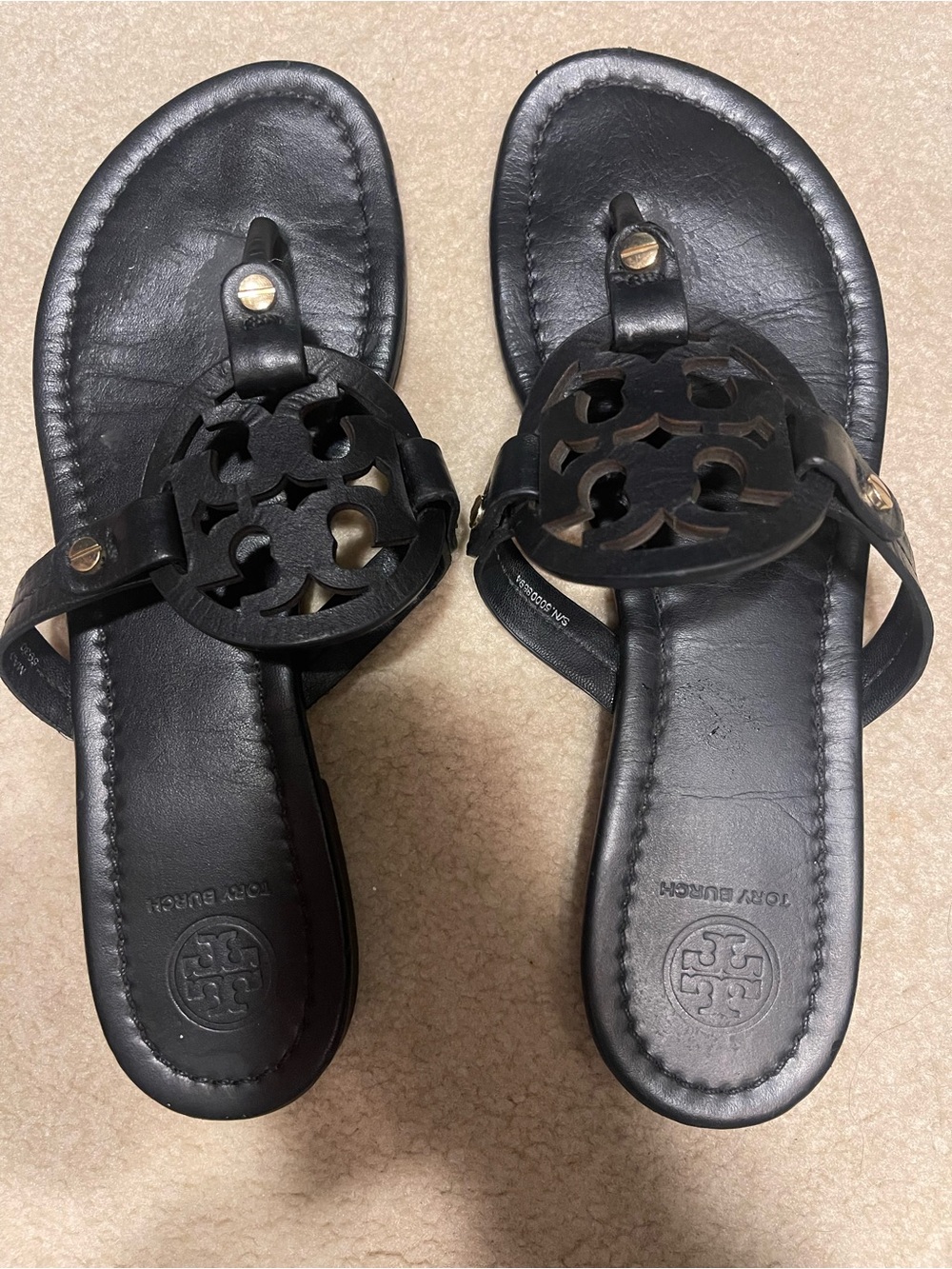 Tory Burch Black Cutout Logo Leather Thong Sandals
